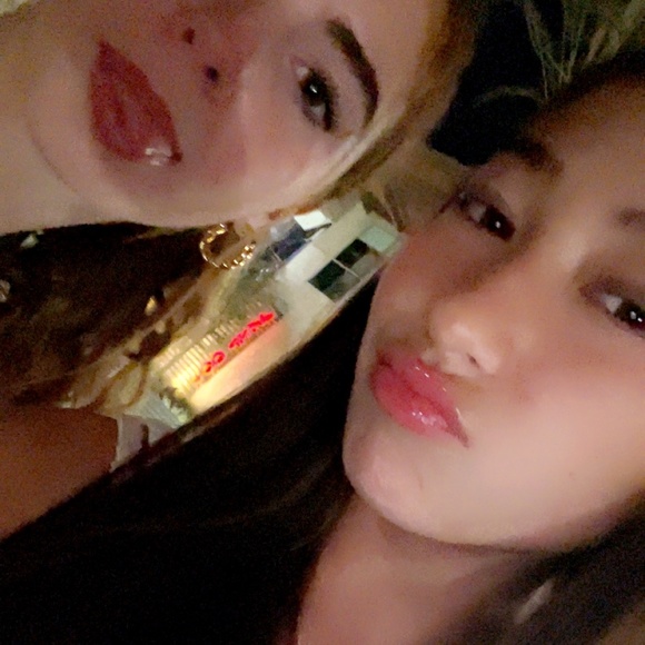 Meet your Posher, Ella - Picture 1 of 1